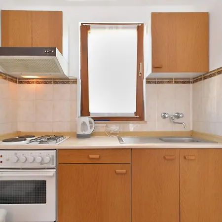 2412 Lägenhet Premantura