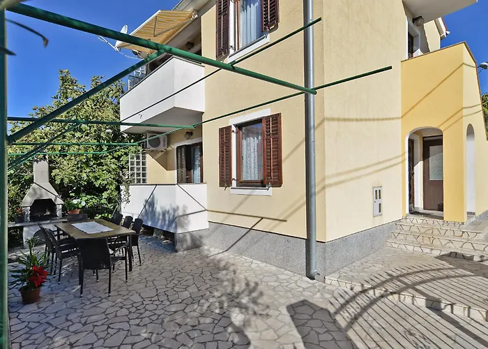 Apartman 2412 *